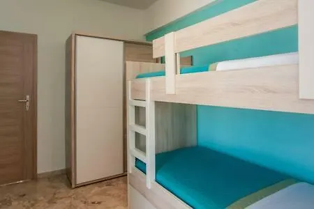 Nyaraló Maisonette Bougainvillea *
